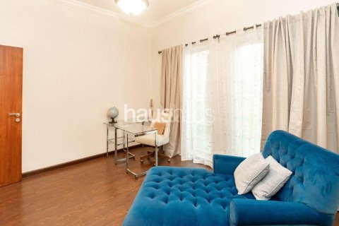 Villa in Jumeirah Islands, Dubai, UAE 4 bedrooms, 491 sq.m. № 626691 - photo 8