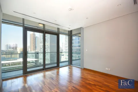 Apartemen di DIFC, Dubai, UEA 2 kamar tidur, 166 m2 nomor 704739 - foto 12