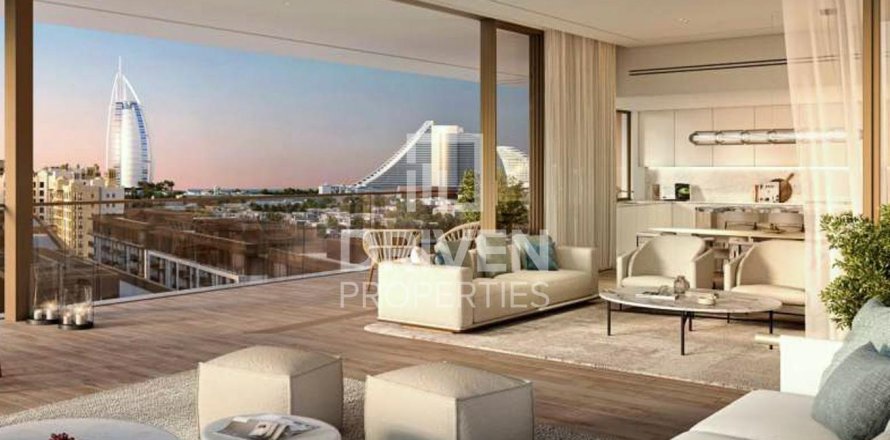 Appartement à Umm Suqeim, Dubai, EAU: 2 chambres, 131.46 m2 № 765291