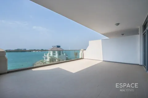 Apartment in AZURE RESIDENCES in Palm Jumeirah, Dubai, UAE 1 bedroom, 129 sq.m. № 661377 - photo 5