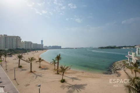 Apartment in AZURE RESIDENCES in Palm Jumeirah, Dubai, UAE 1 bedroom, 129 sq.m. № 661377 - photo 7
