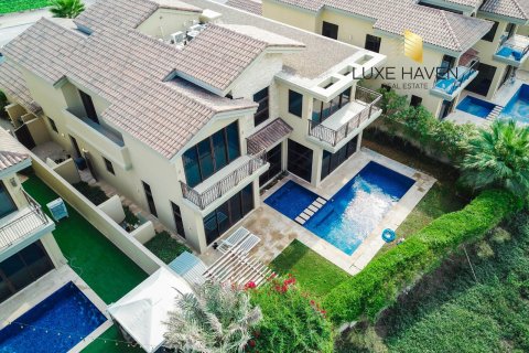 ویلا در Jumeirah Golf Estates، Dubai ، امارات متحده عربی 5 خوابه ، 478.82 متر مربع.  شماره 378322