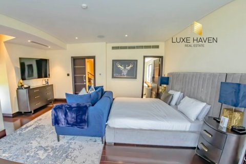 Villa til salg i Jumeirah Golf Estates, Dubai, UAE 5 soveværelser, 478.82 kvm № 378322 - foto 14