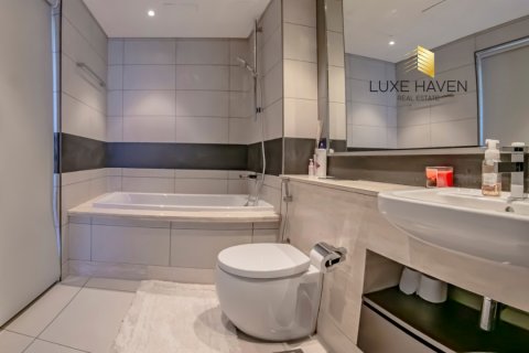 Villa til salg i Jumeirah Golf Estates, Dubai, UAE 5 soveværelser, 478.82 kvm № 378322 - foto 15