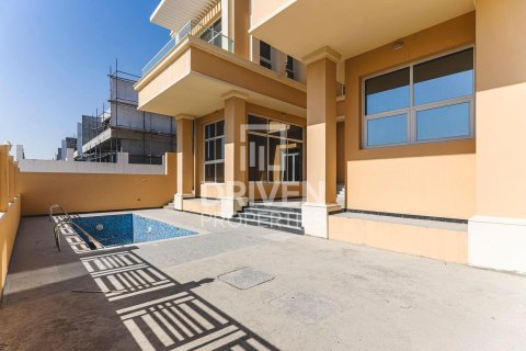 Vila di Al Furjan, Dubai, UEA 5 kamar tidur, 525 m2 nomor 746138 - foto 18