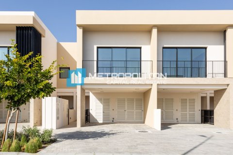خانه شهری در Yas Island، Abu Dhabi ، امارات متحده عربی 2 خوابه ، 207.5 متر مربع.  شماره 692770