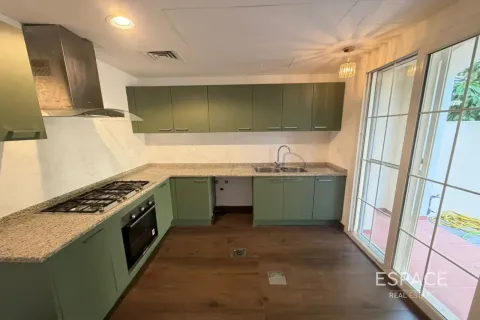 Villa zur Miete in The Springs, Dubai, VAE 3 Schlafzimmer, 228 m2 Nr. 738306 - Foto 4