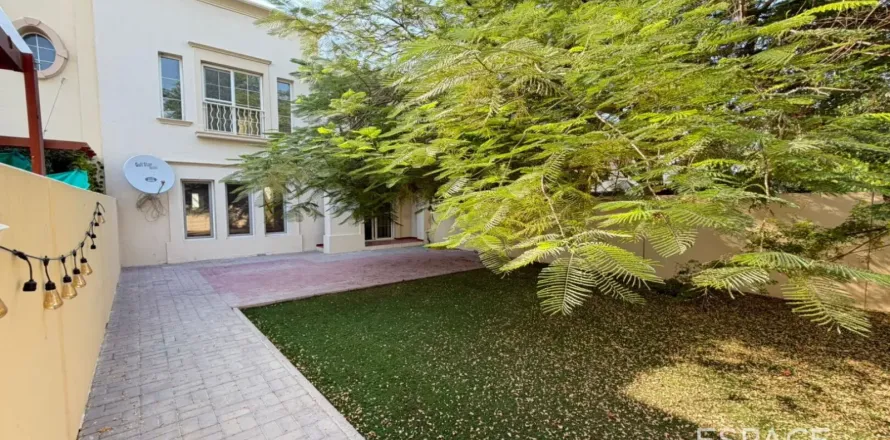 Villa in The Springs, Dubai, VAE: 3 Schlafzimmer, 228 m2 Nr. 738306