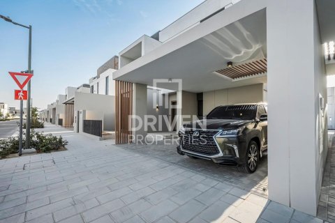 Vila v Arabian Ranches 3, Dubai, SAE 4 ložnice, 447.98 m² Č.: 762243 - fotografie 3