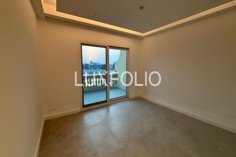 Apartament de închiriat în Palm Jumeirah, Dubai, EAU 3 dormitoare, 439 mp.  №628268 - poză 9