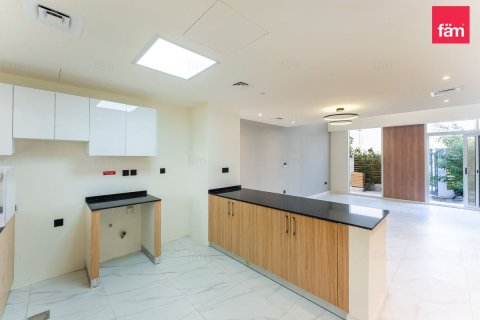 Rumah bandar di Dubai, UAE 2 bilik tidur, 216.4 meter persegi № 701441 - foto 22