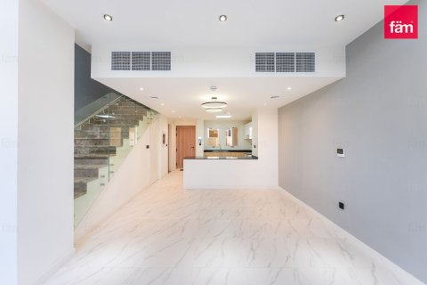 Rumah bandar di Dubai, UAE 2 bilik tidur, 216.4 meter persegi № 701441 - foto 2
