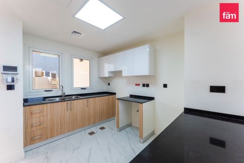 Rumah bandar di Dubai, UAE 2 bilik tidur, 216.4 meter persegi № 701441 - foto 17