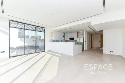Villa Jumeirah Golf Estates, Dubaijā, AAE 4 istabas, 321 m2 Nr. 737957 - attēls 3