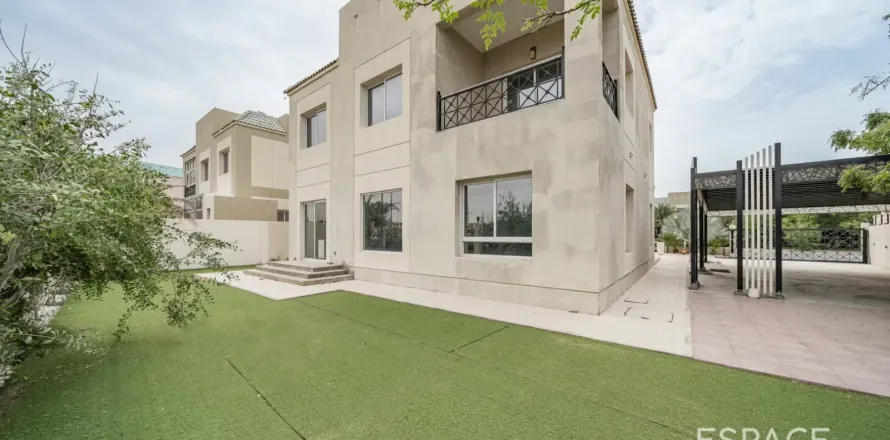Villa a Living Legends, Dubai, EAU 6 camere da letto, 414 mq. № 737958