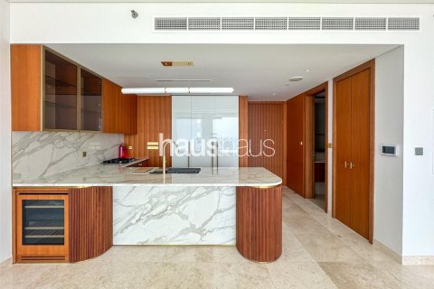 Apartment sa Palm Jumeirah, Dubai, UAE 2 silid-tulugan, 126 sq.m. № 626968 - larawan 2