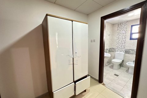 בניין למכירה ב Tourist Club Area, Abu Dhabi, איחוד האמירויות 8026.8 מ"ר, מספר 535310 - תמונה 13