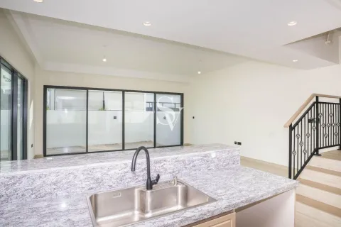 Townhouse di Damac Lagoons, Dubai, UEA 5 kamar tidur, 220 m2 nomor 751810 - foto 22