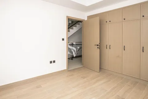 Townhouse di Damac Lagoons, Dubai, UEA 5 kamar tidur, 220 m2 nomor 751810 - foto 11
