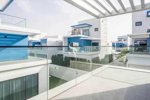 Townhouse di Damac Lagoons, Dubai, UEA 5 kamar tidur, 220 m2 nomor 751810 - foto 2