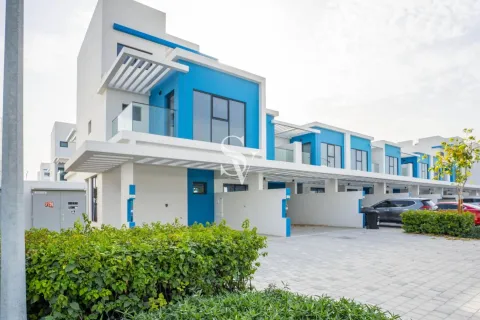 Casa urbana em Damac Lagoons, Dubai, EAU 5 quartos, 220 m2 № 751810