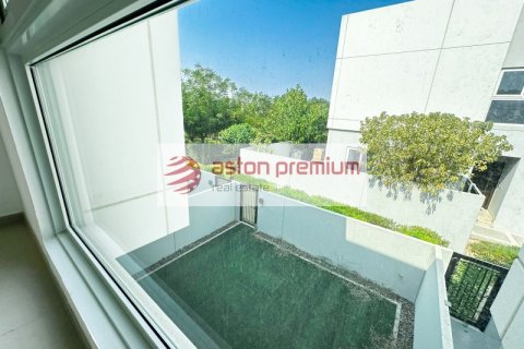 Müüa villa asukohaga Dubai Land, AÜE: 3 magamistoaga, 161 m² Nr 753835 - pilt 11