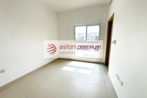 Müüa villa asukohaga Dubai Land, AÜE: 3 magamistoaga, 161 m² Nr 753835 - pilt 8