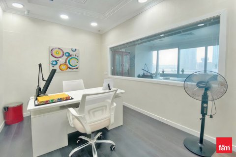 Bureau à louer à Dubai, EAU 74.4 m2 № 662230 - photo 6