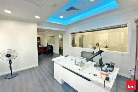 Bureau à louer à Dubai, EAU 74.4 m2 № 662230 - photo 8