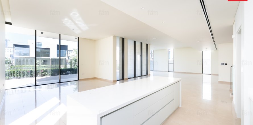 Vila u gradu Dubai Hills Estate, UAE 5 spavaće sobe, 650.5 m2 Br. 694267