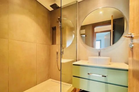 Dubai, संयुक्त अरब अमीरात में अपार्टमेंट, 2 बेडरूम, 98 वर्ग मीटर, संख्या 702043 - फ़ोटो 4