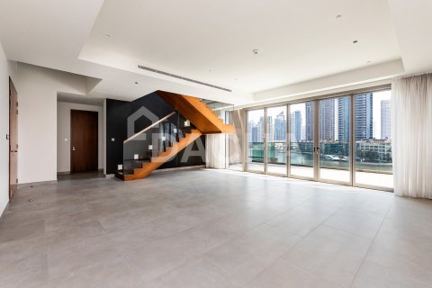 Apartament në Dubai Marina, Dubai, Emiratet e Bashkuara Arabe 3 dhoma gjumi, 329 m2. № 726880 - Foto 2