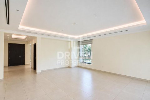 Villa à louer à Dubai Science Park, Dubai, EAU 4 chambres, 485.42 m2 № 745312 - photo 6