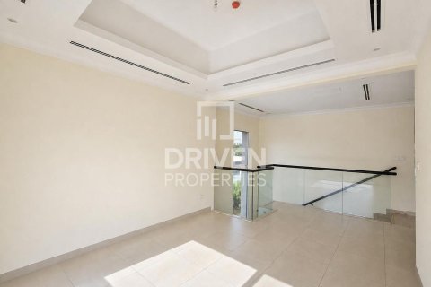 Villa à louer à Dubai Science Park, Dubai, EAU 4 chambres, 485.42 m2 № 745312 - photo 24