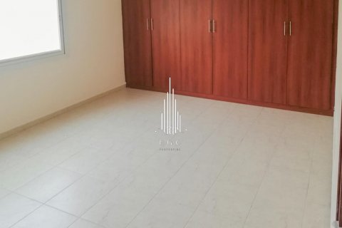 Villa in vendita a Abu Dhabi, EAU 4 camere da letto, 253.6 mq. № 545062 - foto 15