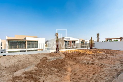 Villa in Al Furjan, Dubai, UAE 4 bedrooms, 586.68 sq.m. № 757279 - photo 25