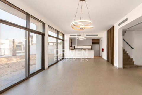 Villa in Al Furjan, Dubai, UAE 4 bedrooms, 586.68 sq.m. № 757279 - photo 4