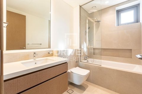 Villa in Al Furjan, Dubai, UAE 4 bedrooms, 586.68 sq.m. № 757279 - photo 23