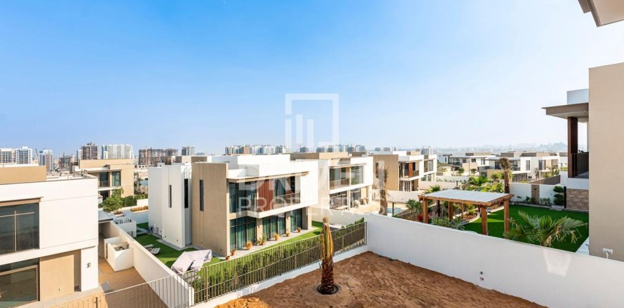 Villa in Al Furjan, Dubai, UAE 4 bedrooms, 586.68 sq.m. № 757279