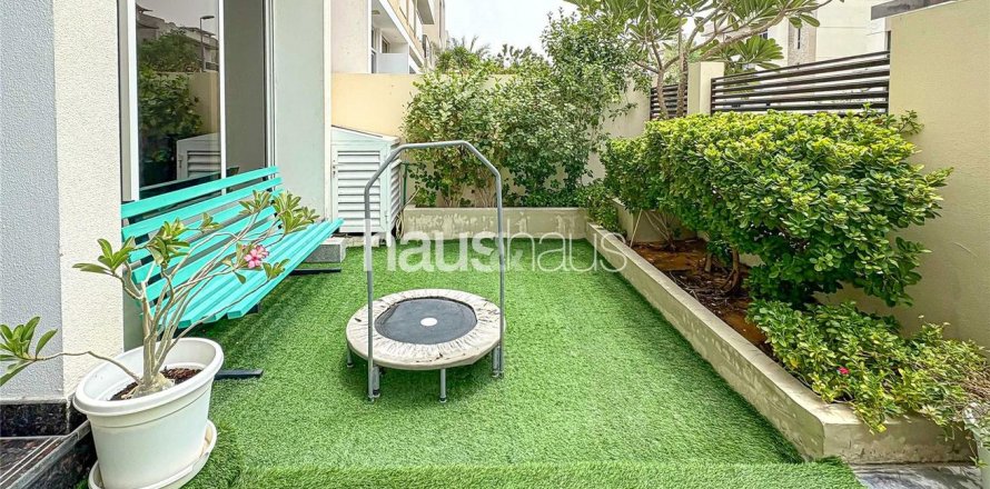 Ridamaja asukohaga Jumeirah Village Circle, Dubai, AÜE: 4 magamistoaga, 332 m² Nr 625620