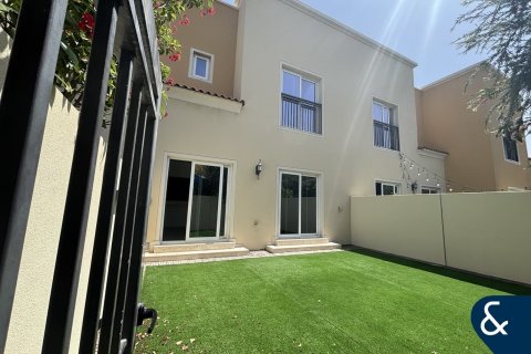 Kamienica w Dubai Land, Dubai, ZEA 2 sypialnie, 161 mkw. nr 698116