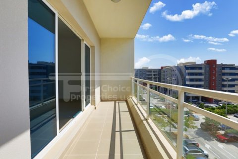 Apartmen di Al Reef, Abu Dhabi, UAE 2 bilik tidur, 114.9 meter persegi № 731226 - foto 13