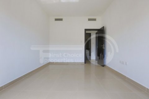 Apartmen di Al Reef, Abu Dhabi, UAE 2 bilik tidur, 114.9 meter persegi № 731226 - foto 8