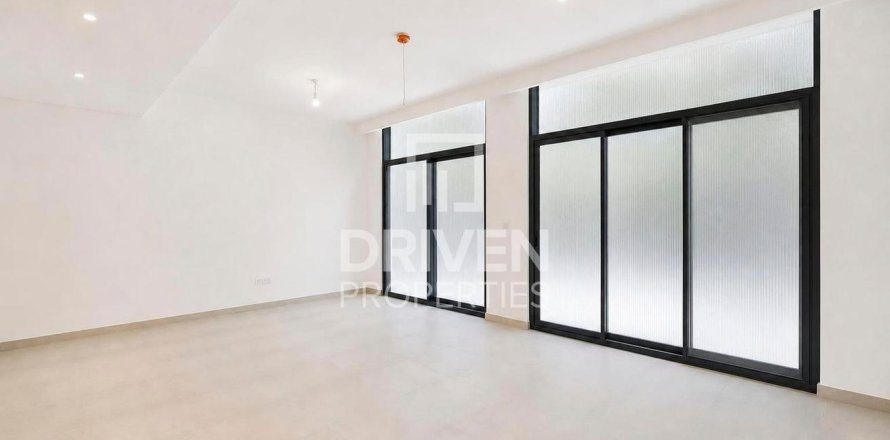 Shtëpi në qytet në Mudon, Dubai, Emiratet e Bashkuara Arabe 3 dhoma gjumi, 167.97 m2. № 765631