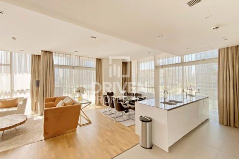 Apartment in City Walk, Dubai, UAE 3 bedrooms, 211.08 sq.m. № 768557