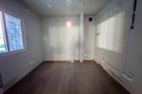 Қойма Аль-Кусаис, Дубай, БАӘ-да 743.2 м² № 571576 - фото 5
