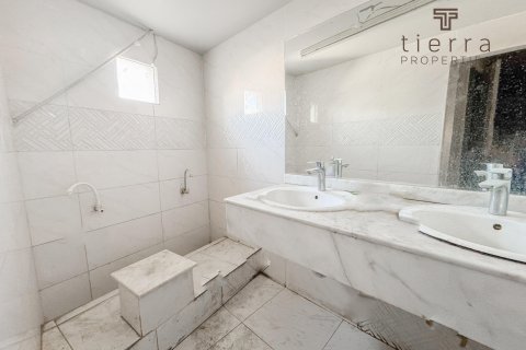 Қойма Аль-Кусаис, Дубай, БАӘ-да 743.2 м² № 571576 - фото 7
