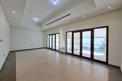 Vila di Al Salam Street, Abu Dhabi, UEA 3 kamar tidur, 261.9 m2 nomor 535120 - foto 2