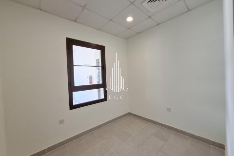 Vila di Al Salam Street, Abu Dhabi, UEA 3 kamar tidur, 261.9 m2 nomor 535120 - foto 16