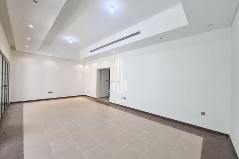 Vila di Al Salam Street, Abu Dhabi, UEA 3 kamar tidur, 261.9 m2 nomor 535120 - foto 11